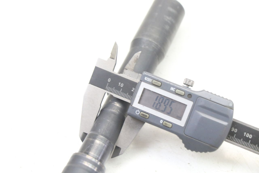 photo de AXE ROUE AVANT LIGIER PULSE 3 1 (2014 - 2020) - Points de fixation