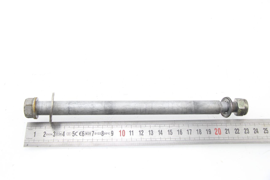 photo de AXE ROUE AVANT PEUGEOT LOOXOR 50 (2001 - 2004) - Zoom état d’usage