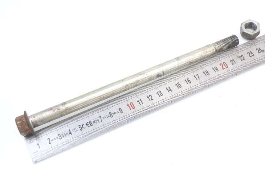 photo de AXE ROUE AVANT PEUGEOT LUDIX 50 (2008 - 2017) - Détail de la pièce