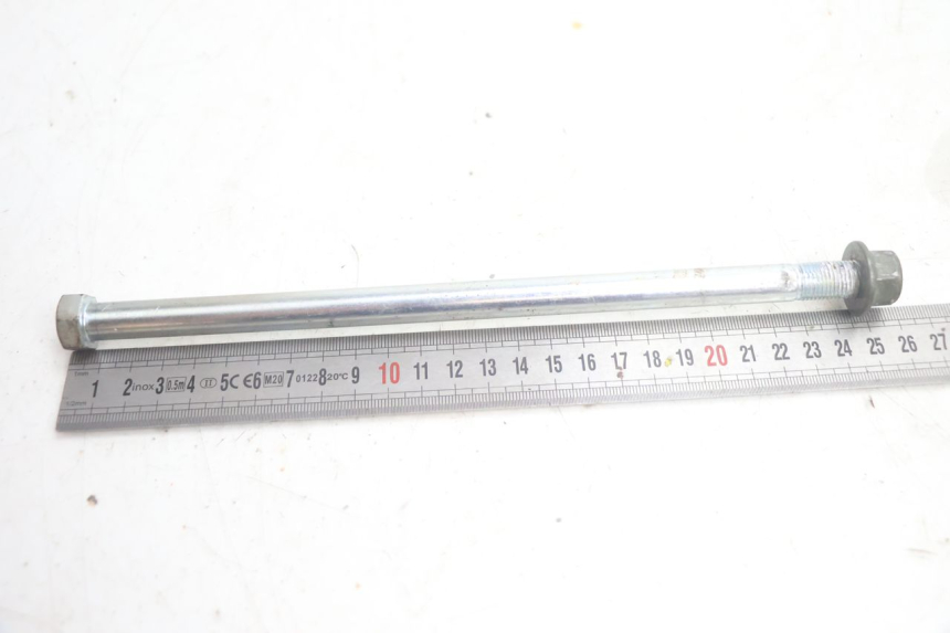 photo de AXE ROUE AVANT MBK MACH G AC 50 (2002 - 2014) - Zoom état d’usage