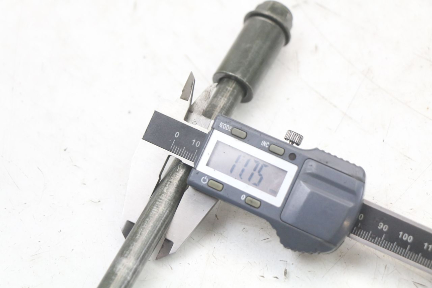 photo de AXE ROUE AVANT MASH LEGEND'R 4T 50 (2021 - 2025) - Gros plan technique