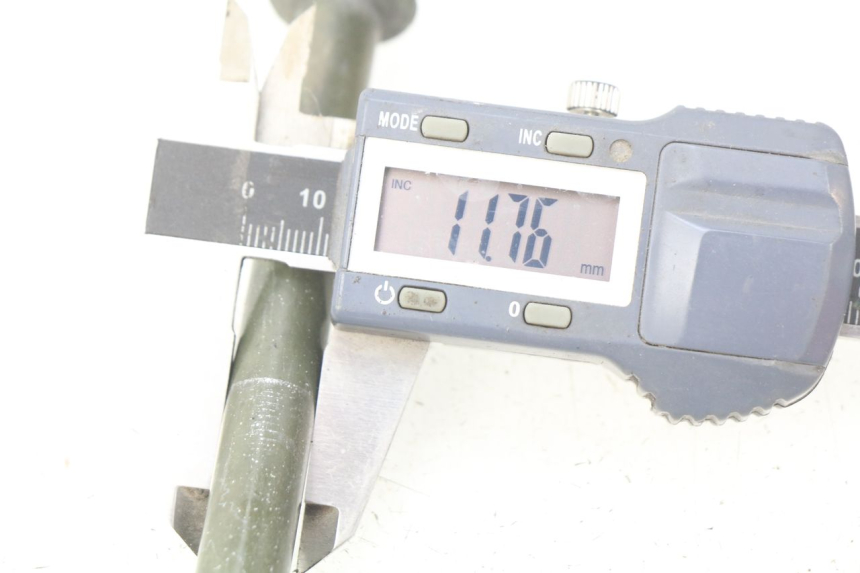 photo de AXE ROUE AVANT EUROCKA MATADOR 4T 50 (2010 - 2016) - Détail de la pièce