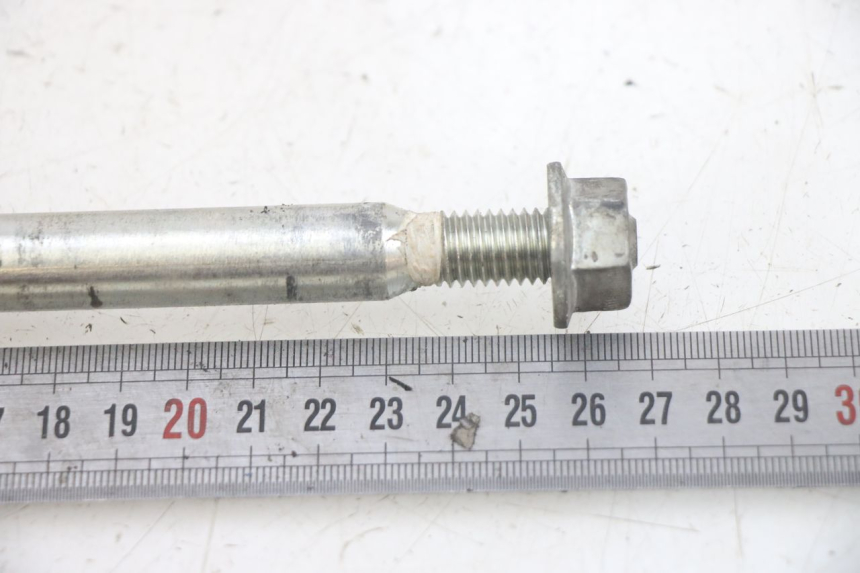 photo de AXE ROUE AVANT PIAGGIO MEDLEY 125 (2016 - 2023) - Zoom état d’usage