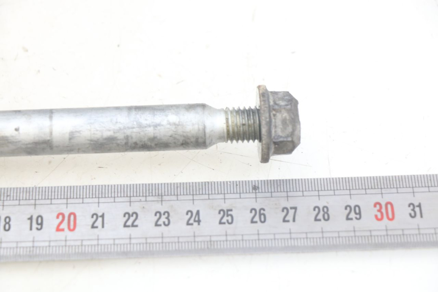 photo de AXE ROUE AVANT PIAGGIO NEW TYPHOON 50 (2010 - 2017) - Zoom état d’usage