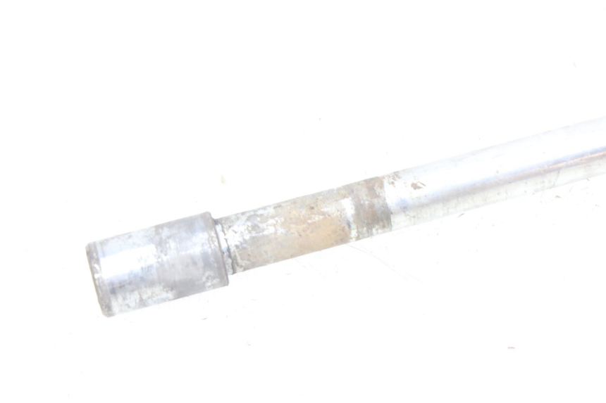 photo de AXE ROUE AVANT GILERA NEXUS 125 (2009 - 2013) - Points de fixation