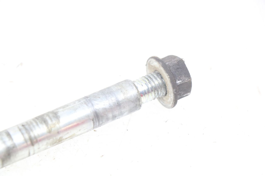 photo de AXE ROUE AVANT GILERA NEXUS 125 (2009 - 2013) - État de surface