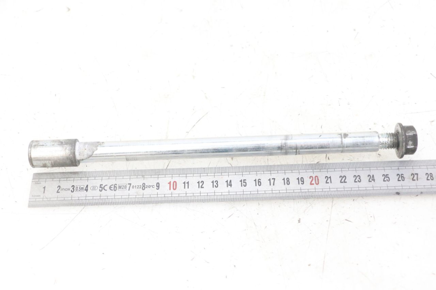 photo de AXE ROUE AVANT GILERA NEXUS 125 (2009 - 2013) - Autre angle de vue