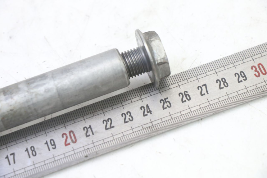 photo de AXE ROUE AVANT HONDA NTV DEAUVILLE 650 (2001 - 2006) - Autre angle de vue