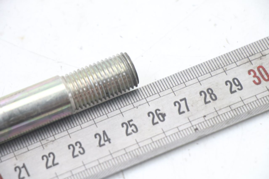 photo de AXE ROUE AVANT PEUGEOT CITYSTAR 2T 50 (2018 - 2021) - Autre angle de vue