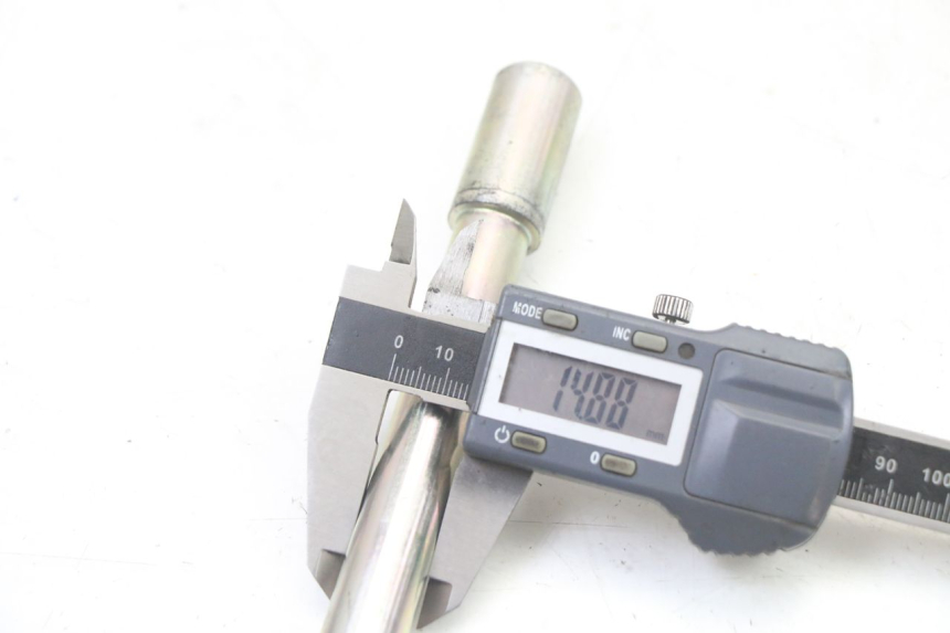 photo de AXE ROUE AVANT PEUGEOT CITYSTAR 2T 50 (2018 - 2021) - Vue d’ensemble