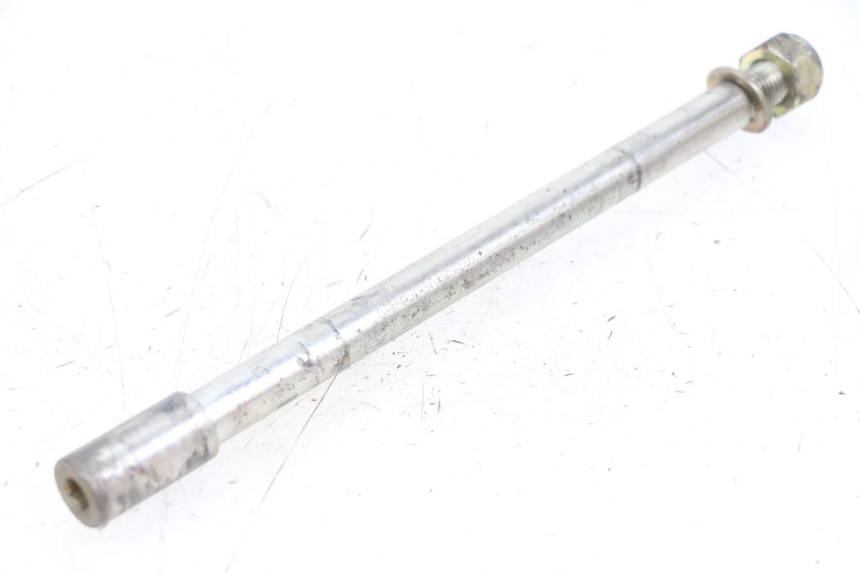 photo de AXE ROUE AVANT PEUGEOT ELYSTAR 125 (2002 - 2007) - Vue d’ensemble