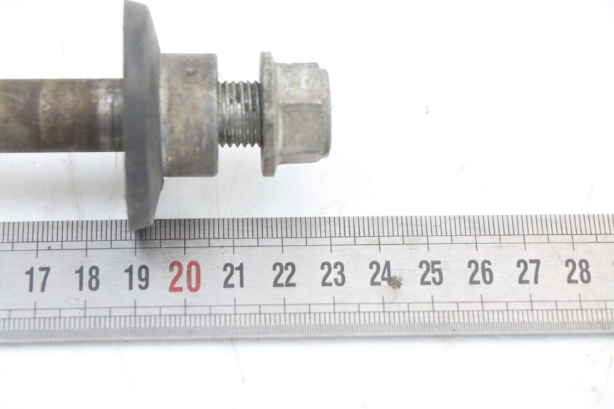 photo de AXE ROUE AVANT YCF PIT BIKE 125 (2010 - 2018) - Zoom état d’usage