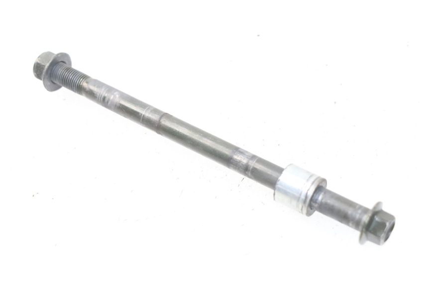 photo de AXE ROUE AVANT VASTRO R-ONE 4T 50 (2014 - 2022) - Gros plan technique