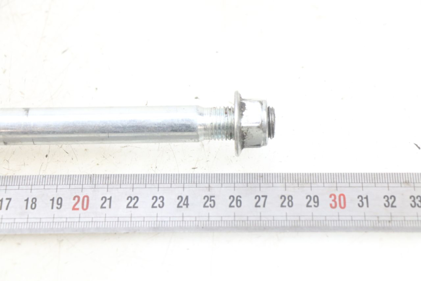 photo de AXE ROUE AVANT YAMASAKI RAPTOR 50 (2013 - 2018) - Zoom état d’usage