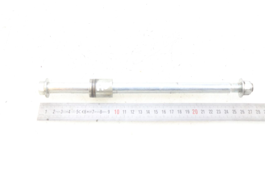 photo de AXE ROUE AVANT YAMASAKI RAPTOR 50 (2013 - 2018) - Autre angle de vue