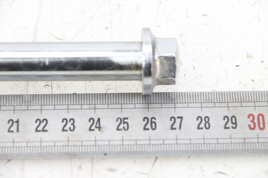 photo de AXE ROUE AVANT REGAL RAPTOR RAXTER 2 125 (2007 - 2015) - Autre angle de vue