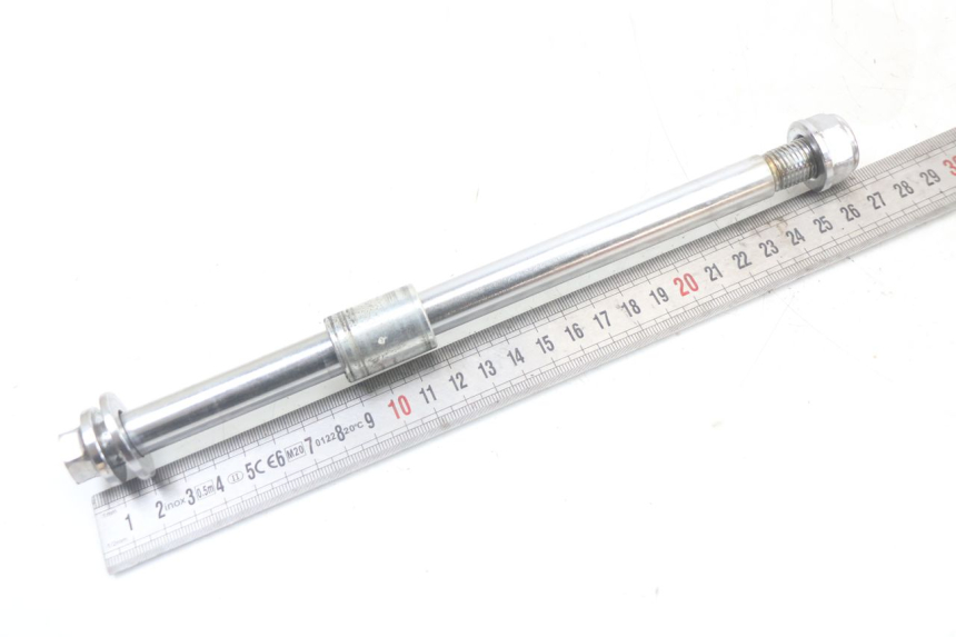 photo de AXE ROUE AVANT REGAL RAPTOR SPYDER 125 (2010 - 2018) - Zoom état d’usage