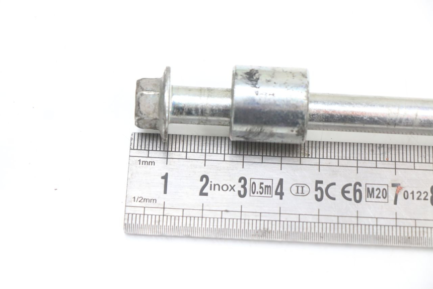 photo de AXE ROUE AVANT TNT MOTOR ROMA 10' 4T 50 (2019 - 2022) - Zoom état d’usage