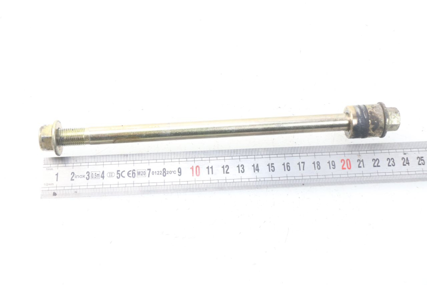 photo de AXE ROUE AVANT TNT MOTOR ROMA 12' 2T 50 (2007 - 2018) - Zoom état d’usage