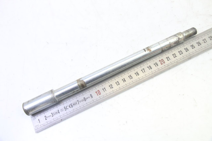 photo de AXE ROUE AVANT GILERA RUNNER SP 50 (2009 - 2017) - Zoom état d’usage