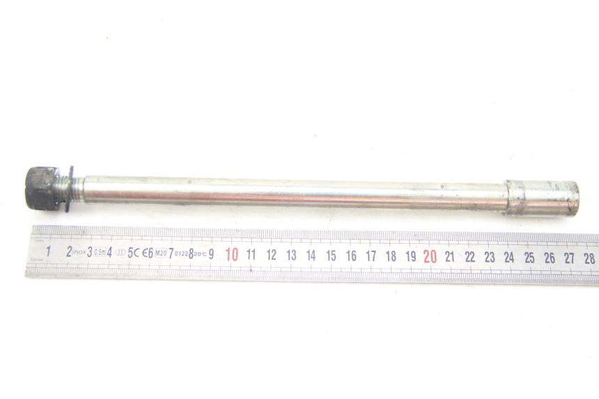 photo de AXE ROUE AVANT PEUGEOT SATELIS 125 (2006 - 2009) - Zoom état d’usage