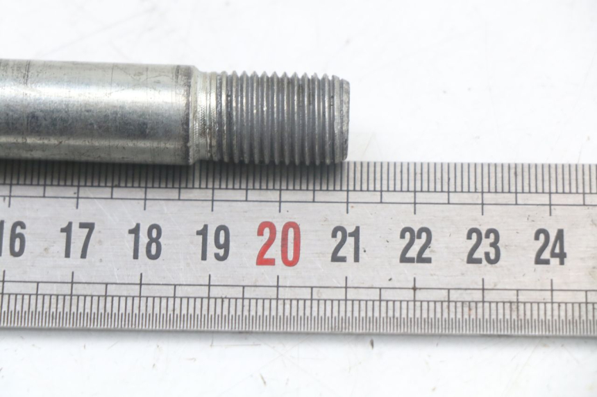 photo de AXE ROUE AVANT APRILIA SCARABEO GT 125 (1999 - 2007) - Zoom état d’usage