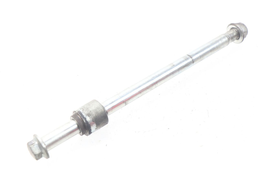 photo de AXE ROUE AVANT MASH SEVENTY FIVE 125 (2013 - 2021) - Gros plan technique