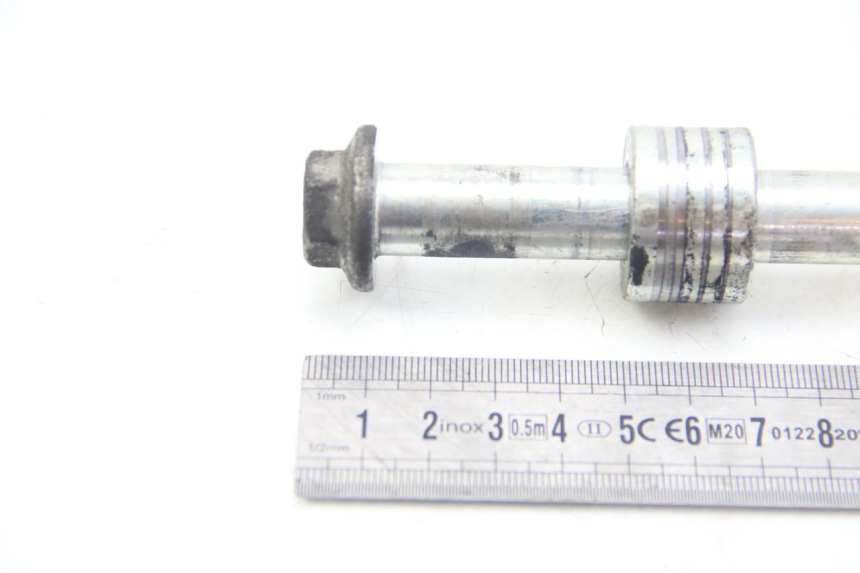 photo de AXE ROUE AVANT SUZUKI SIXTEEN 125 (2008 - 2010) - Vue d’ensemble