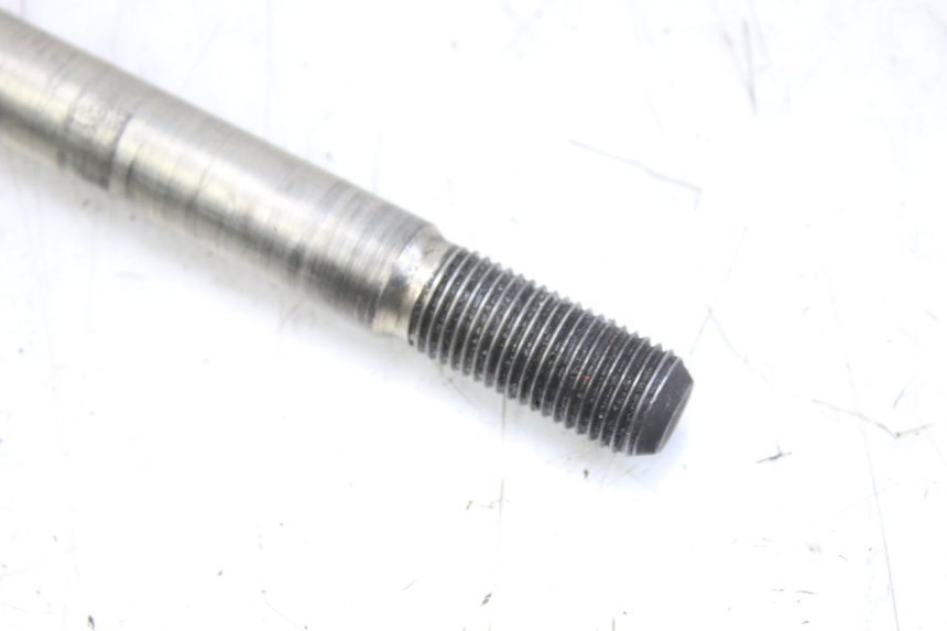 photo de AXE ROUE AVANT MBK SKYCRUISER 125 (2010 - 2013) - Autre angle de vue