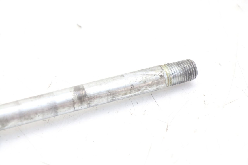 photo de AXE ROUE AVANT MBK SKYCRUISER 125 (2006 - 2009) - Zoom état d’usage