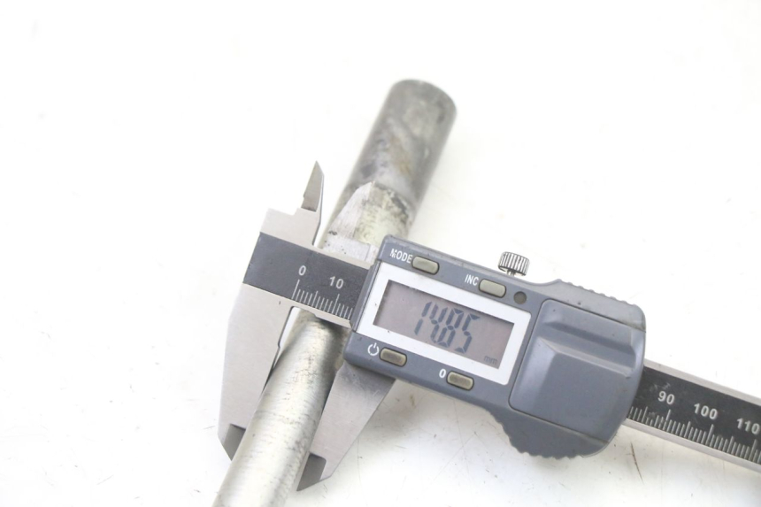 photo de AXE ROUE AVANT SMALL MX THUNDER 250 - Vue d’ensemble