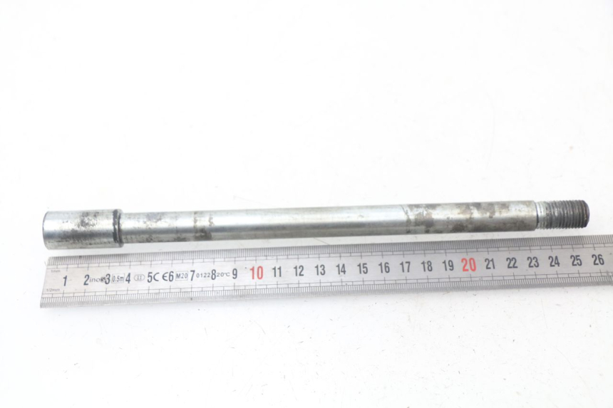 photo de AXE ROUE AVANT PEUGEOT SPEEDFIGHT 3 AIR 50 (2009 - 2015) - Autre angle de vue