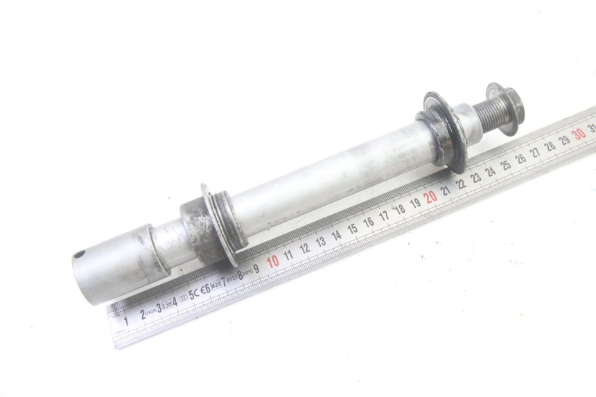 photo de AXE ROUE AVANT HONDA ST PAN EUROPEAN 1300 (2002 - 2013) - Zoom état d’usage