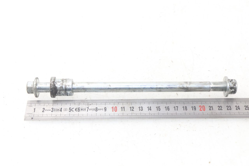 photo de AXE ROUE AVANT FYM STRADA 50 (2007 - 2014) - Zoom état d’usage