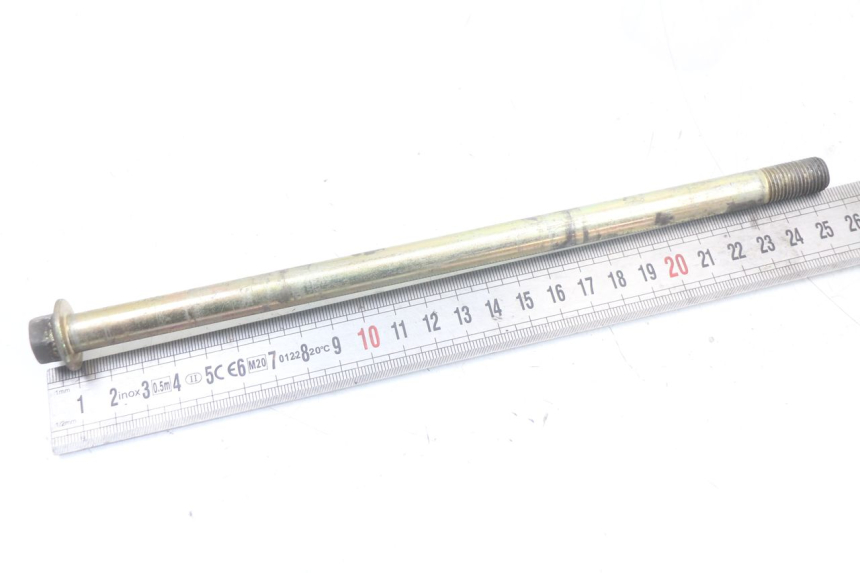 photo de AXE ROUE AVANT KYMCO SUPER 8 125 (2008 - 2015) - Détail de la pièce