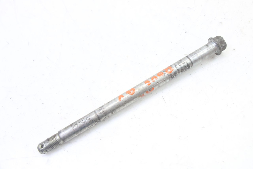 photo de AXE ROUE AVANT YAMAHA TDR DELTABOX 125 (1997 - 2003) - Détail de la pièce
