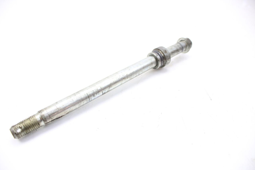 photo de AXE ROUE AVANT YAMAHA TDR DELTABOX 125 (1997 - 2003) - Zoom état d’usage