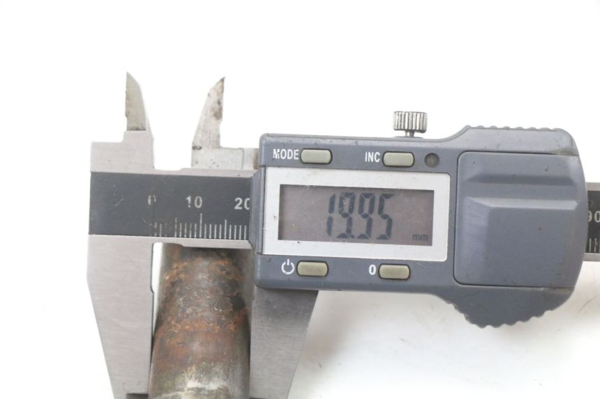 photo de AXE ROUE AVANT KEEWAY TX 50 (2008 - 2015) - Zoom état d’usage