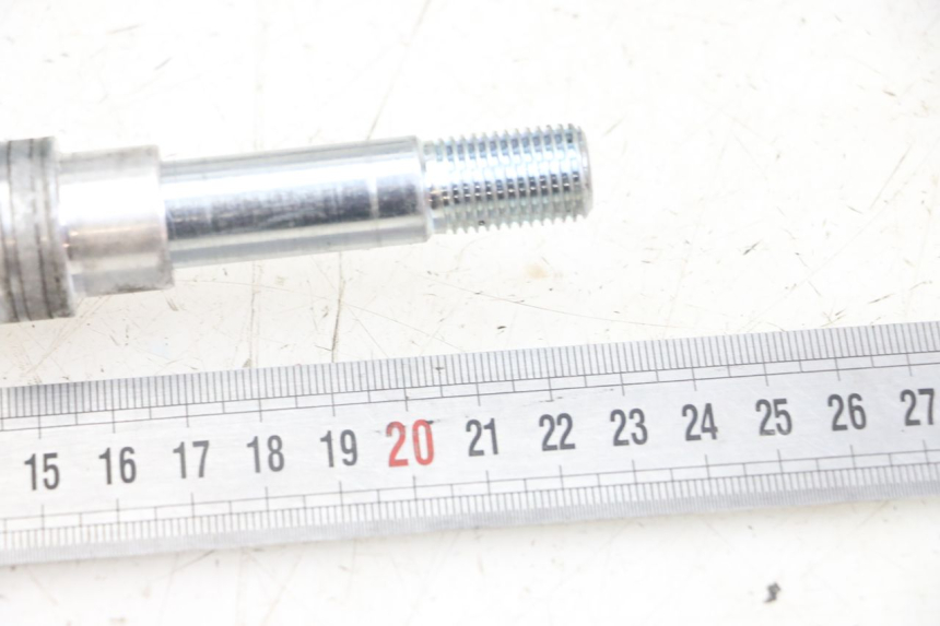 photo de AXE ROUE AVANT VENT DERAPAGE 50 (2018 - 2023) - Zoom état d’usage