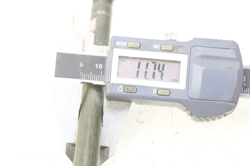 photo de AXE ROUE AVANT EUROCKA VIRTUALITY GT 4T 50 (2011 - 2017) - Autre angle de vue