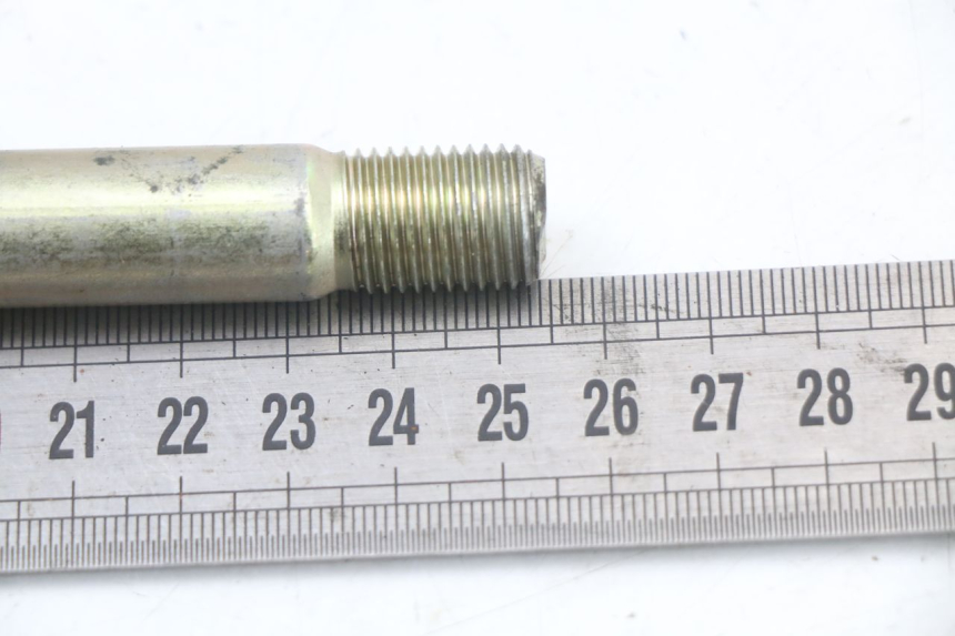 photo de AXE ROUE AVANT DAELIM VL DAYSTAR 125 (2000 - 2011) - Zoom état d’usage