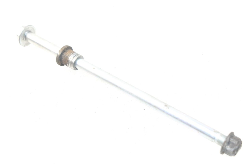 photo de AXE ROUE AVANT YAMAHA YP MAJESTY 125 (2007 - 2010) - Gros plan technique