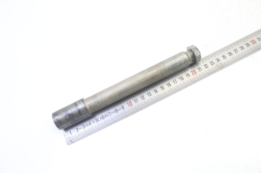 photo de AXE ROUE AVANT YAMAHA YZF YZ-F 450 (2014 - 2016) - Zoom état d’usage