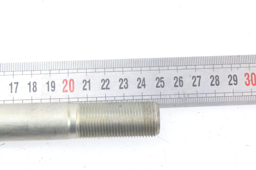 photo de AXE ROUE AVANT KAWASAKI Z ABS 750 (2007 - 2013) - Détail de la pièce