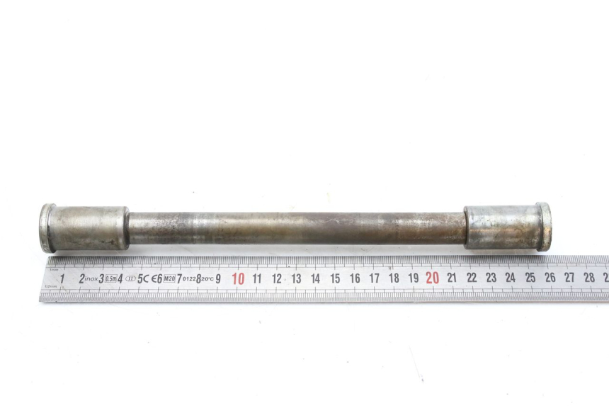 photo de AXE ROUE AVANT KAWASAKI ZEPHYR 1100 ( - 1995) - Points de fixation