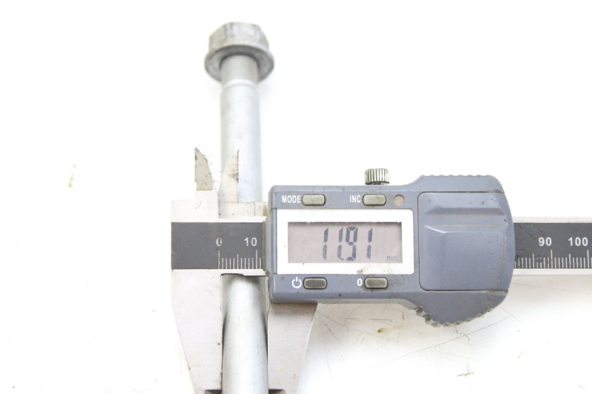 photo de AXE ROUE AVANT PIAGGIO ZIP 4T 50 (2018 - 2020) - Gros plan technique