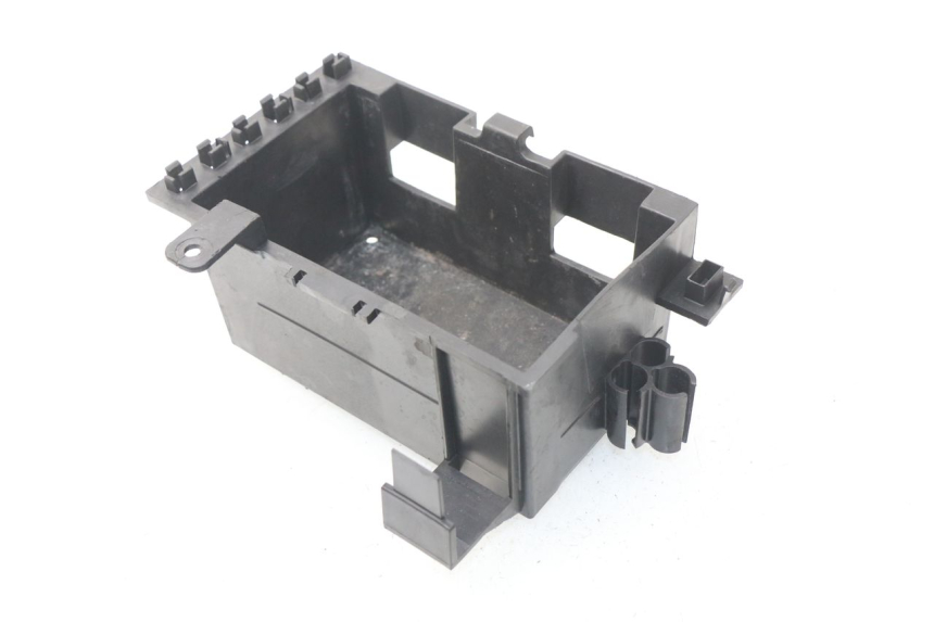 photo de BAC A BATTERIE KYMCO AGILITY CITY 2T 50 (2008 - 2016) - Autre angle de vue