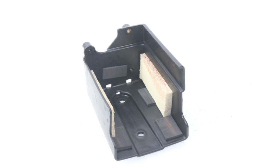 photo de BAC A BATTERIE HYOSUNG AQUILA GV 125 (2009 - 2016) - Détail de la pièce