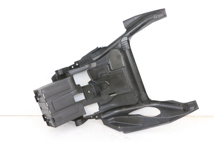 photo de BAC A BATTERIE SUZUKI BURGMAN 650 (2013 - 2020) - Détail de la pièce