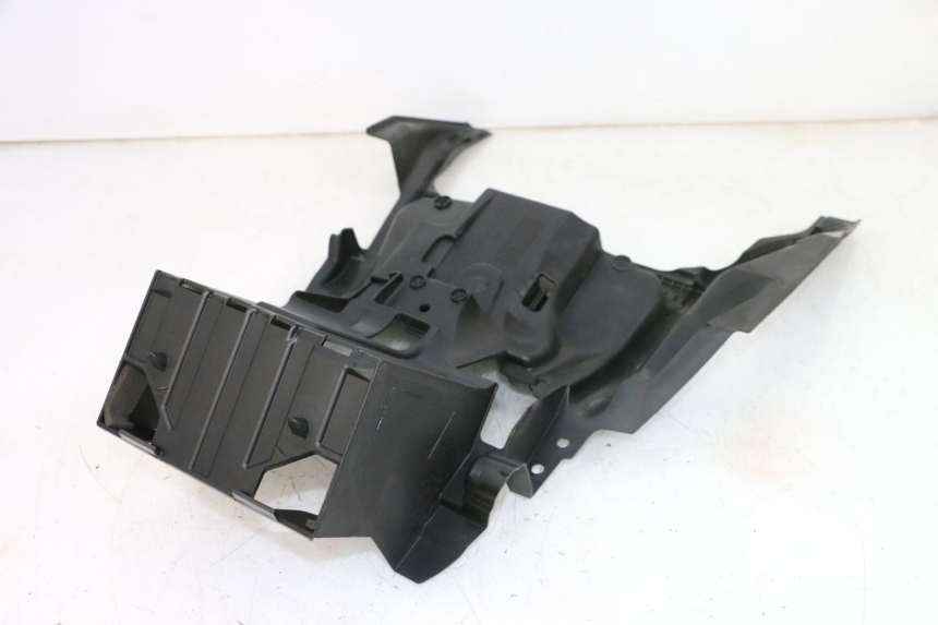 photo de BAC A BATTERIE SUZUKI BURGMAN 650 (2013 - 2020) - Zoom état d’usage